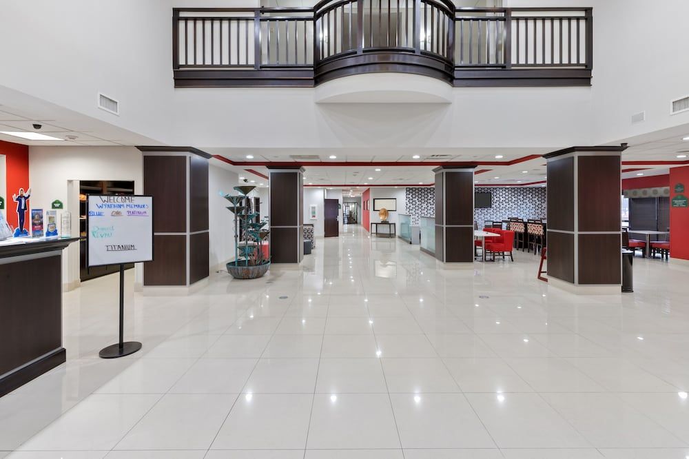 Wingate by Wyndham Lake Charles Casino Area 3