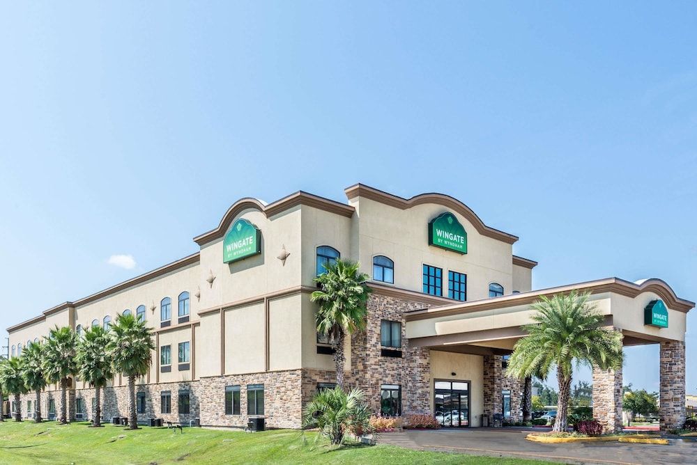 Wingate by Wyndham Lake Charles Casino Area 1