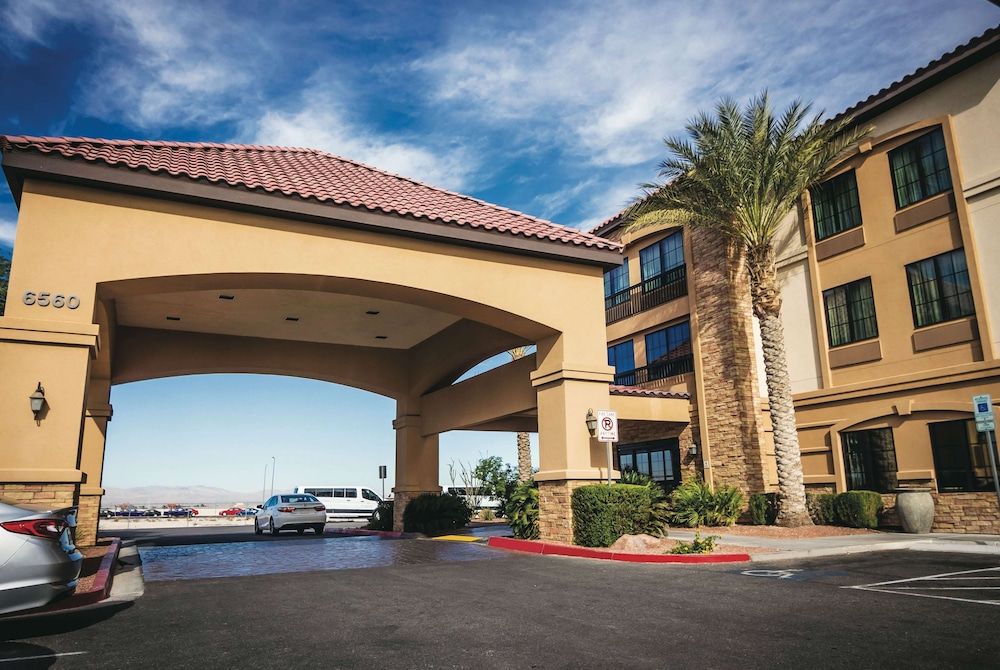 La Quinta Inn & Suites Las Vegas Airport South 1
