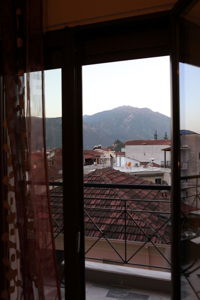 Toti Boutique Rooms 2