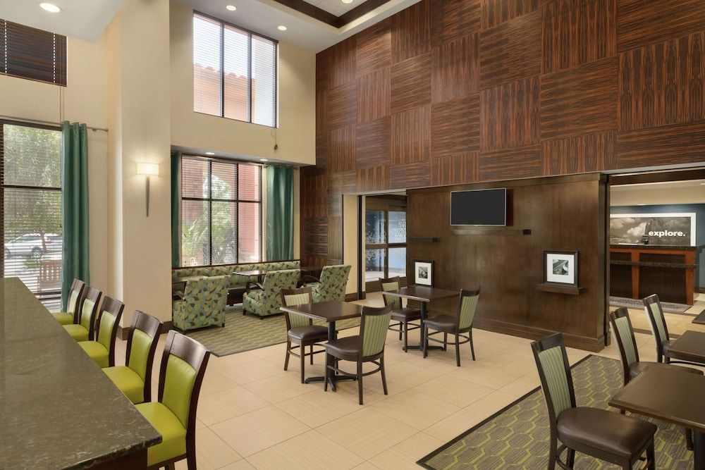 Hampton Inn & Suites Thousand Oaks, CA 3