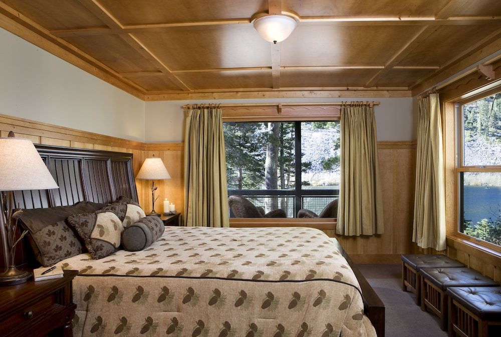 Tamarack Lodge & Resort 2