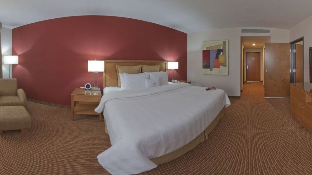 Crowne Plaza Monterrey Aeropuerto 3