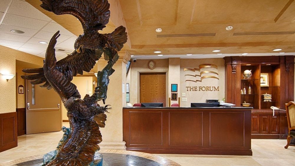 The Forum Hotel And Conference Center 2