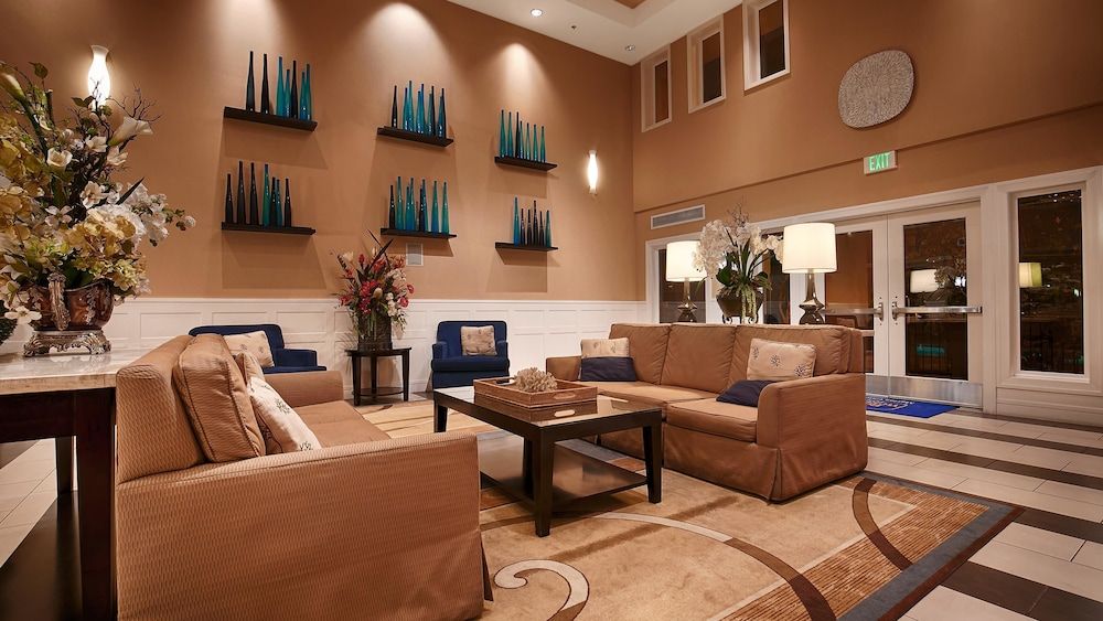 Best Western Plus Marina Gateway Hotel 2