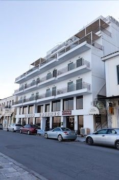 Pantheon City Hotel 3 étoiles à Gythio