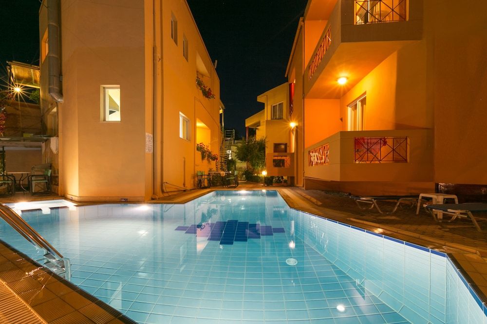 Elotia 3 estrellas en La Canea