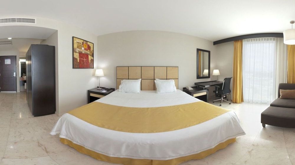 Holiday Inn Express Ciudad del Carmen 3