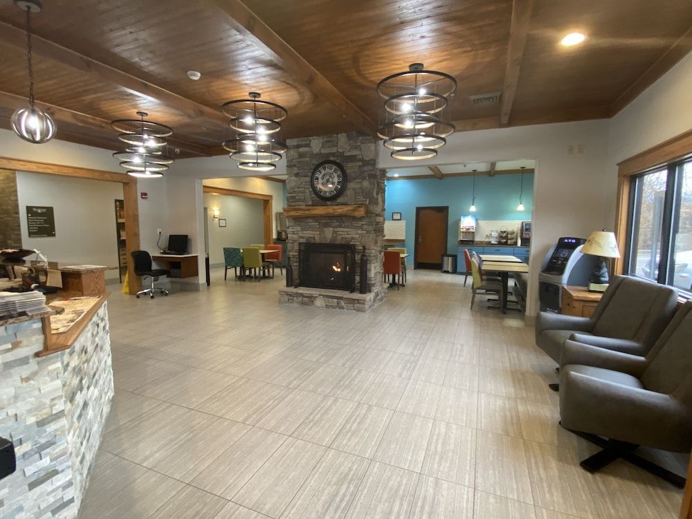 Brookstone Lodge near Biltmore Village, Ascend Hotel Collection 2