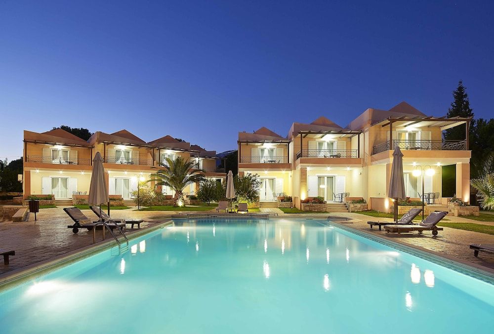 Avantis Suites 4 estrelas em Eretria