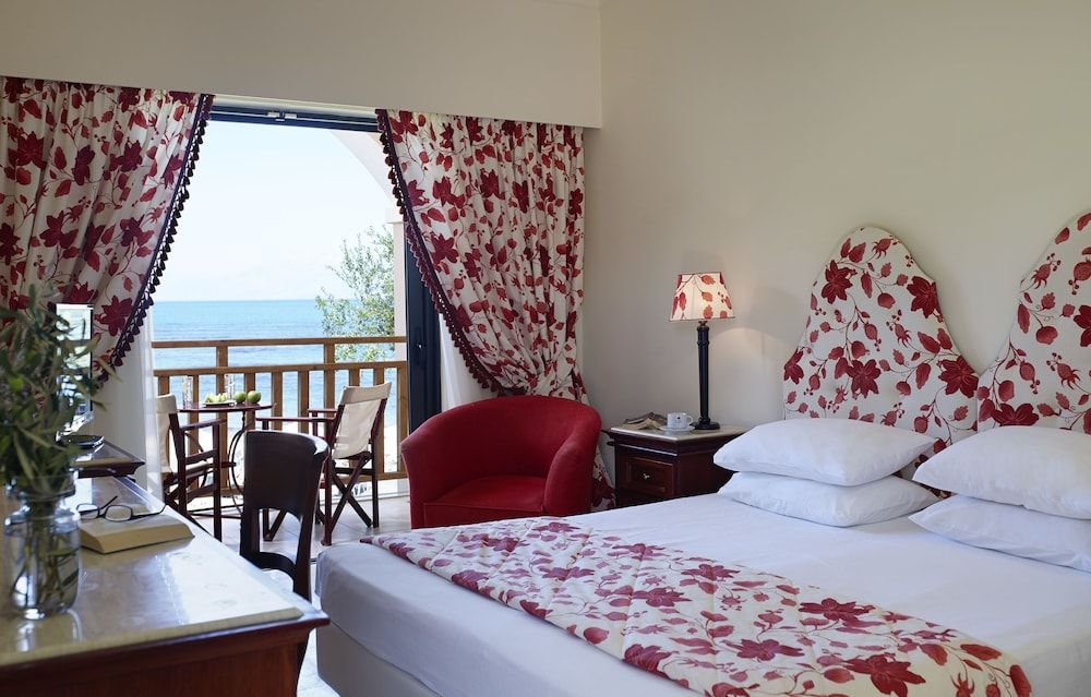 Roda Beach Resort and Spa 3 Roda Beach Resort and Spa 3