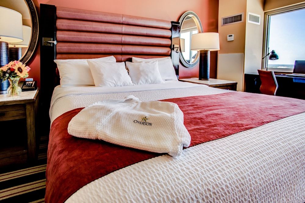 Overton Hotel and Conference Center 3