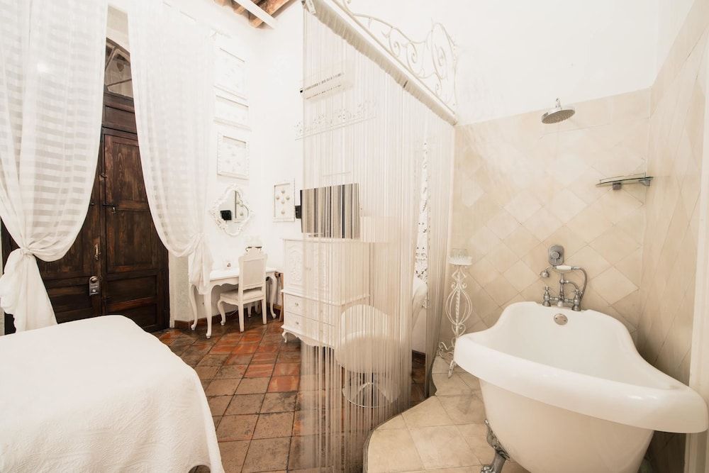 Casa Pedro Loza Petit Hotel 3