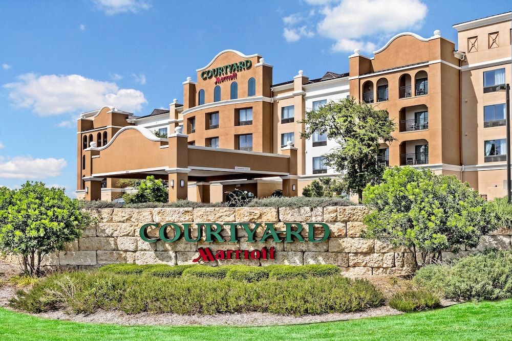 Courtyard by Marriott San Antonio SeaWorld - Westover Hills 1