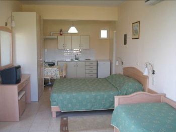 Alonia Studios & Maisonettes 2