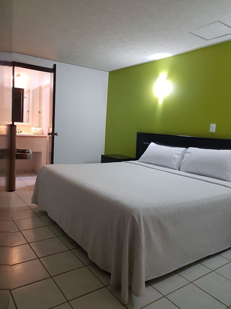 Capital O Hotel Victoria Morelia 3 estrellas en Morelia