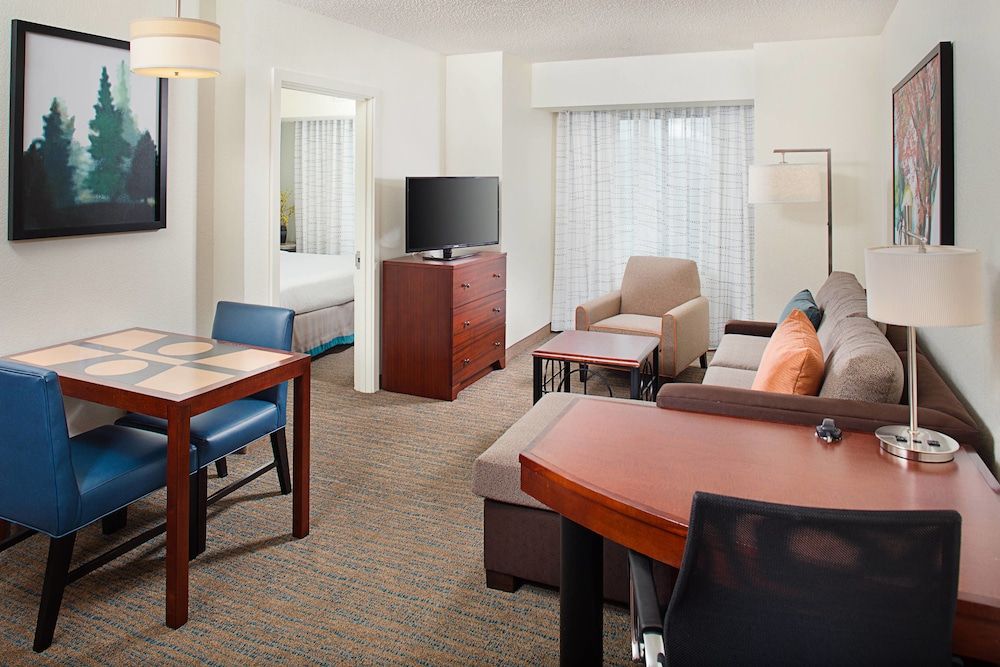 Residence Inn by Marriott Bellevue Downtown 3