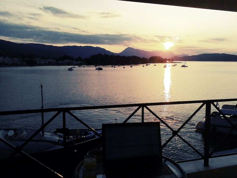 Manessi City Hotel 3 estrelas em Poros