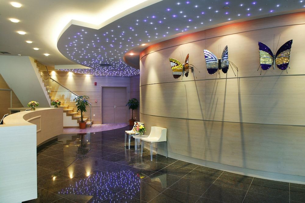 Amalia Athens 2