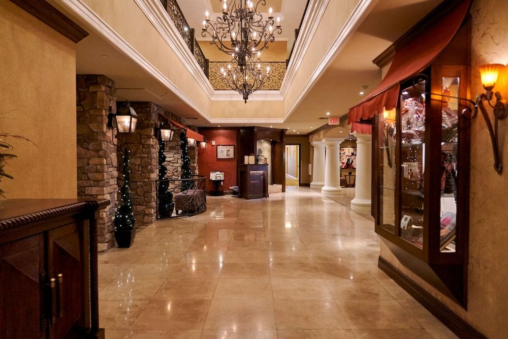 Bellasera Hotel & Suites Paso Robles, Tapestry 2