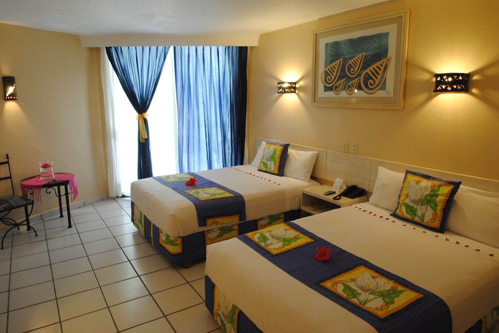 Fontan Ixtapa Beach Resort & Centro de Convencione 3