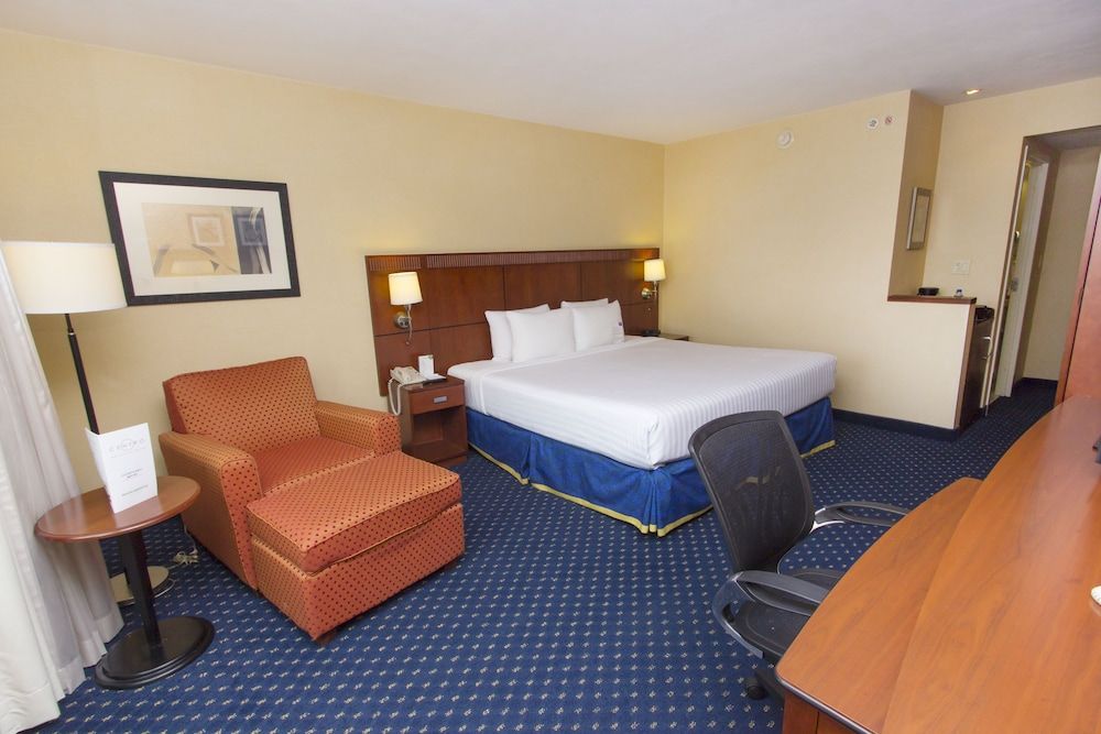 Courtyard Monterrey San Jeronimo/Valle 2