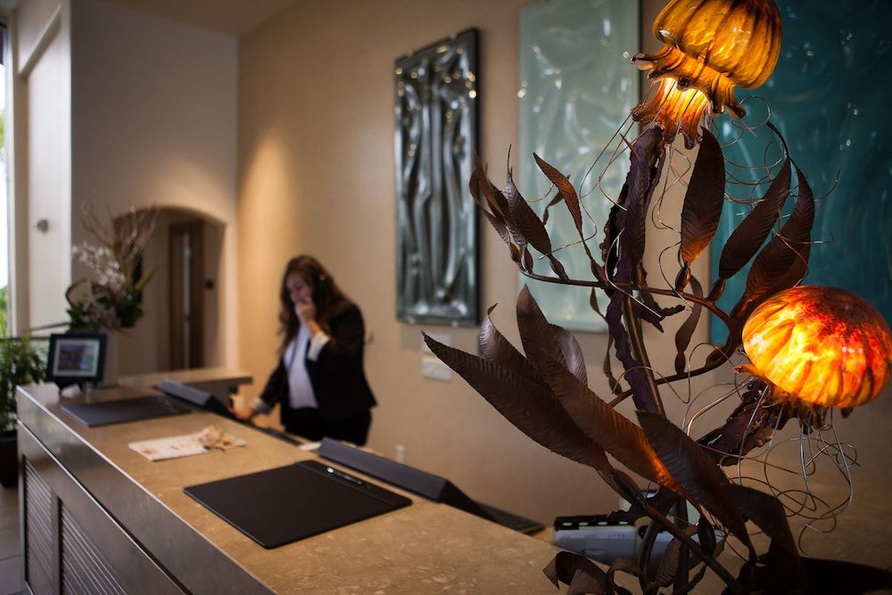 Dolphin Bay Resort And Spa 2