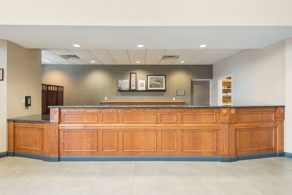 Country Inn & Suites by Radisson, Port Canaveral 2