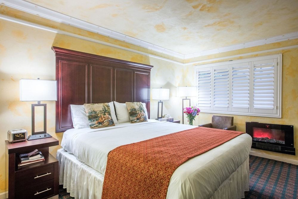 Clarion Collection Carmel Oaks Inn 2 estrelas em Carmel