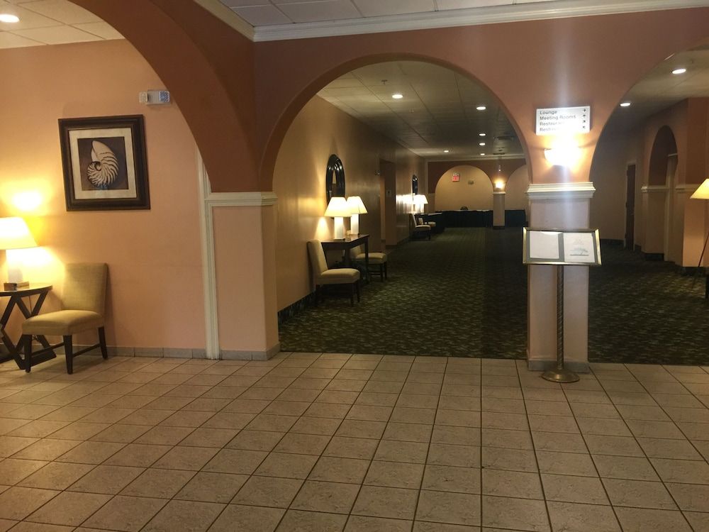 Sawgrass Inn & Conference Center 2