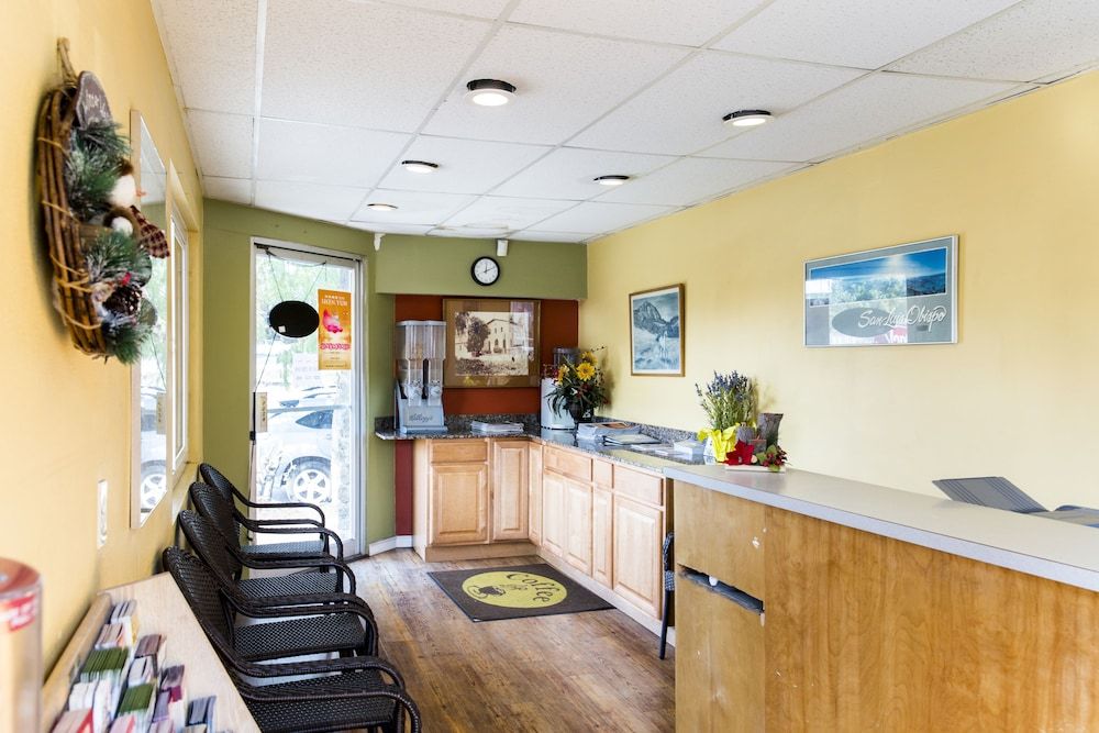 San Luis Inn & Suites 3