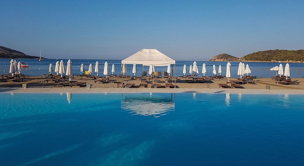 Plaza Resort Hotel 5 étoiles à Anavyssos