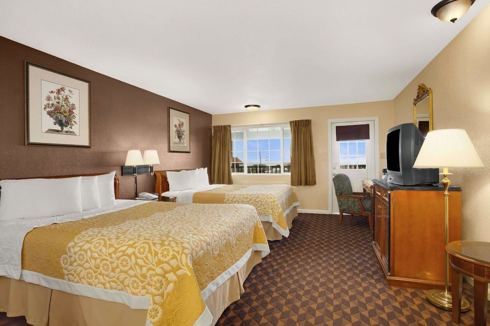 Comfort Inn near Hearst Castle - Cambria 3