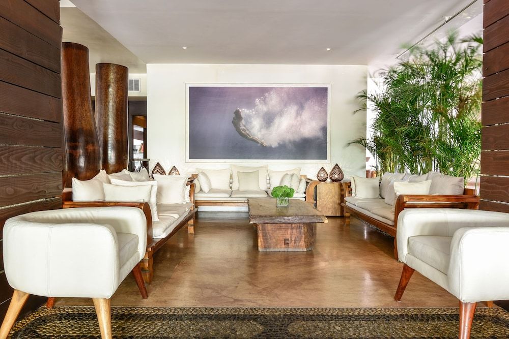 Bahia Hotel & Beach House 3