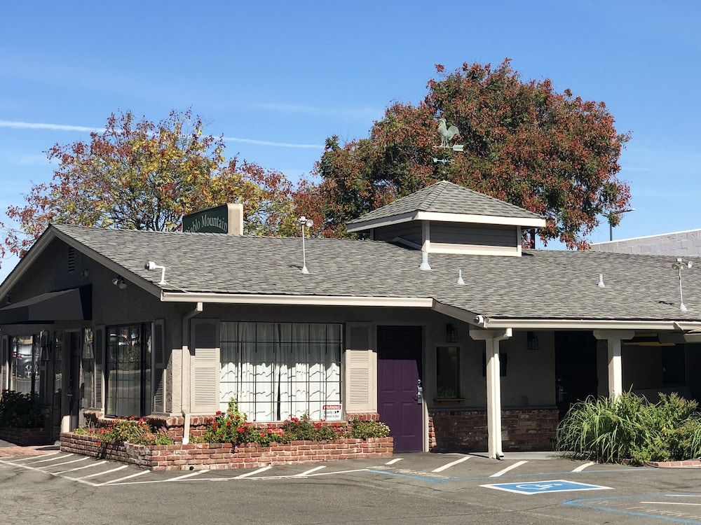 Diablo Mountain Inn - Walnut Creek 2 estrelas em Walnut Creek