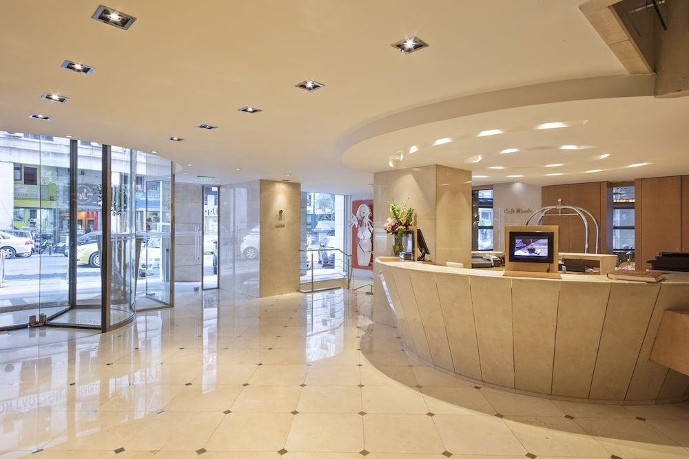 Melia Athens 3