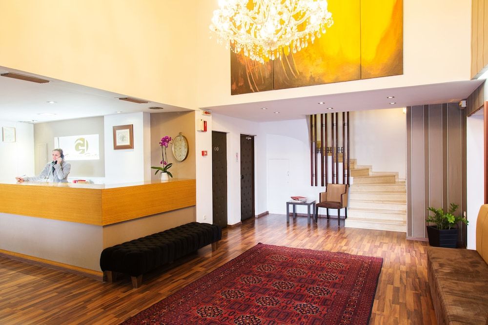 Galaxy Hotel 3