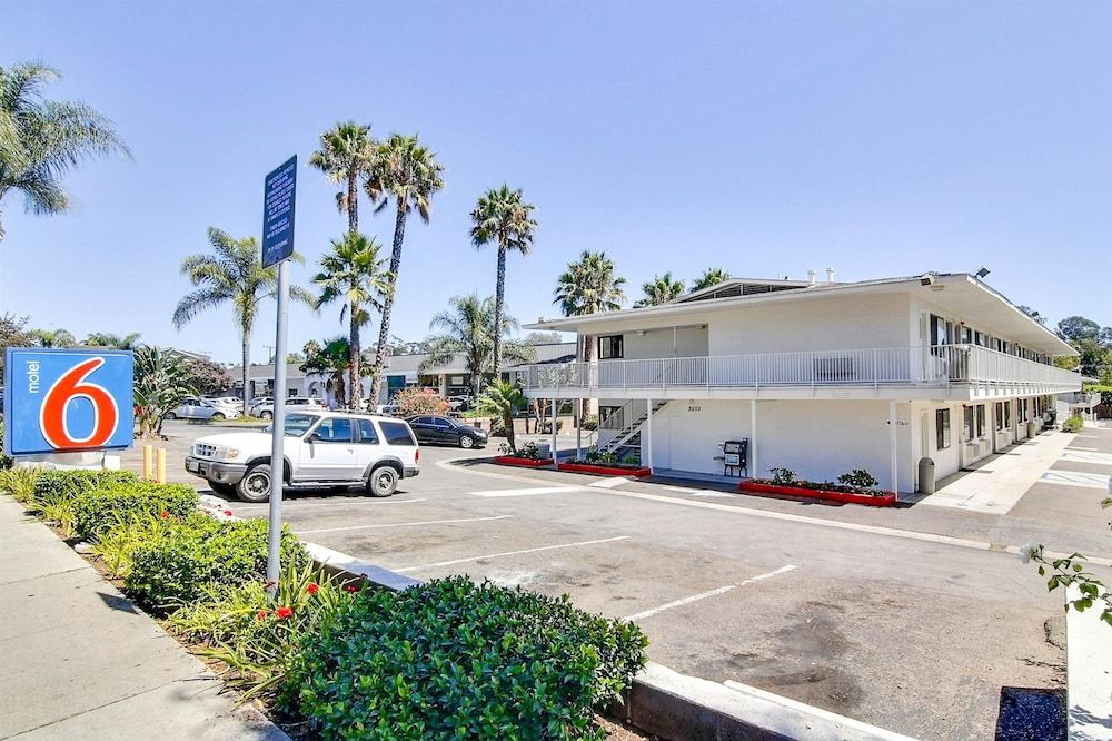 Motel 6 Santa Barbara, CA - State Street 2 estrelas em Santa Barbara