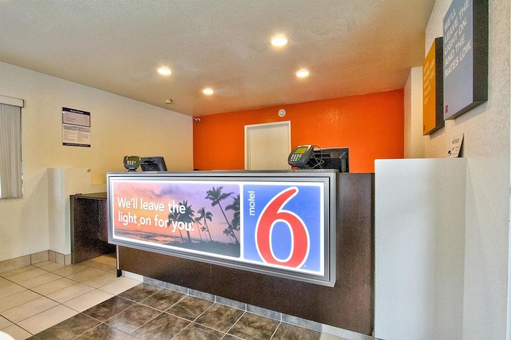 Motel 6 Monterey 2