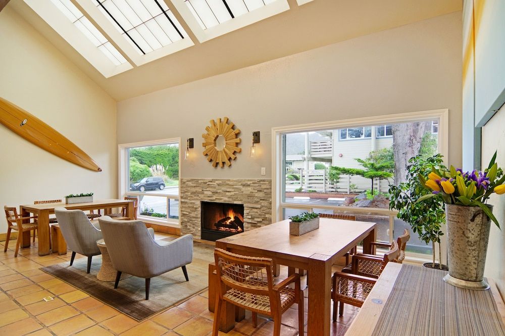 Cypress Inn On Miramar Beach 3