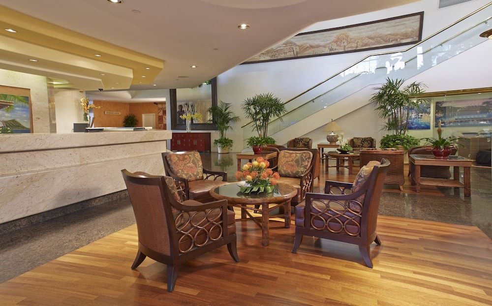 Luana Waikiki Hotel & Suites 3