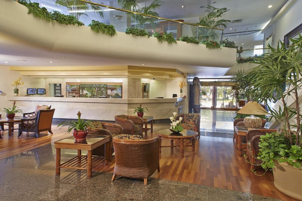 Luana Waikiki Hotel & Suites 2