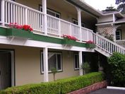 Carmel Inn And Suites