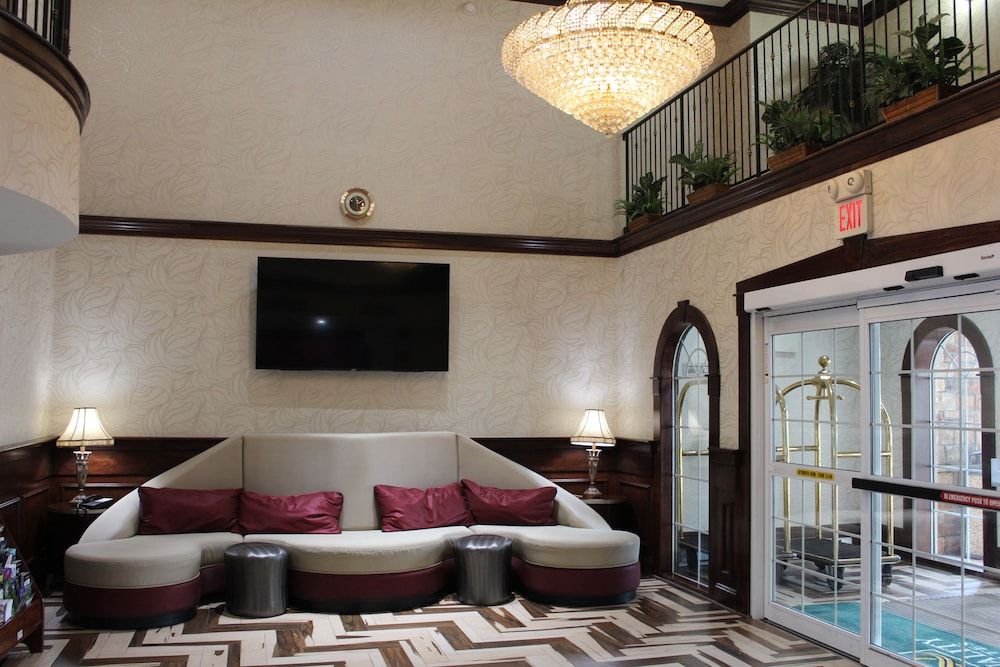 Quality Suites NYC Gateway 2