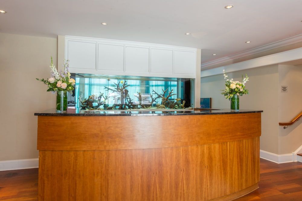 The Breakwater Inn and Spa 2