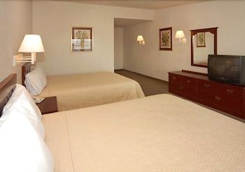 Quality Inn Bayside 3