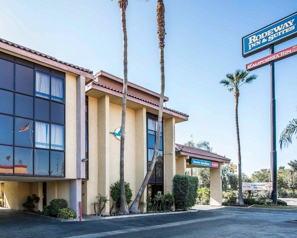 Rodeway Inn & Suites Bakersfield 2 estrellas en Bakersfield