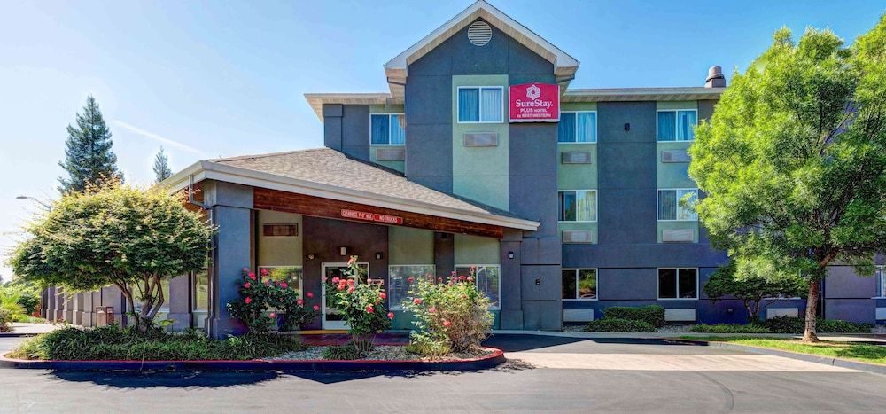 SureStay Plus Hotel by Best Western Redding 1