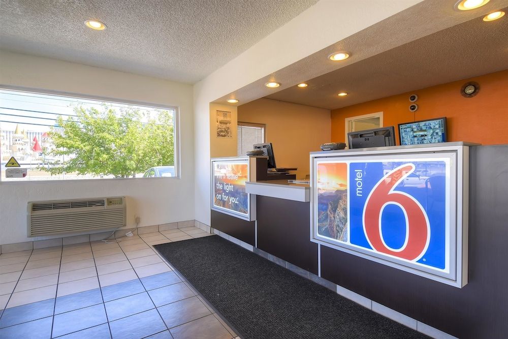 Motel 6 Las Vegas - I-15 2