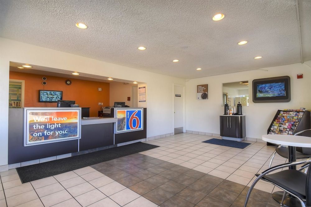 Motel 6 Las Vegas - I-15 3